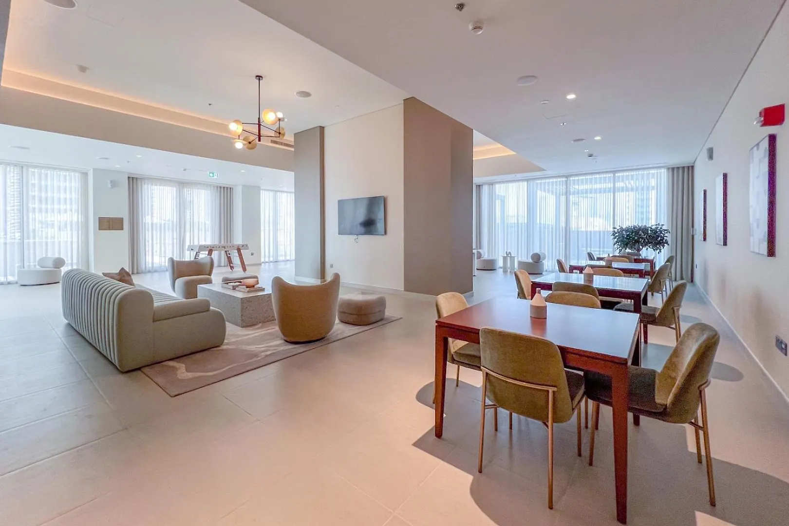 Downtown Luxury - Open Views Of The City & The Sea - Walking Distance To Dubai Mall Apartment